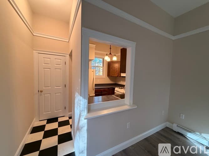 York Apartment: 86 Josiah Norton Rd