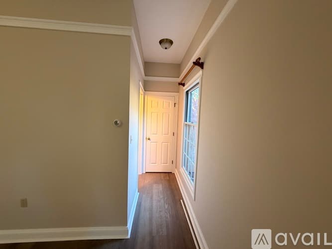 York Apartment: 86 Josiah Norton Rd
