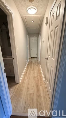 Tyrone House: 180 Ridge Rd