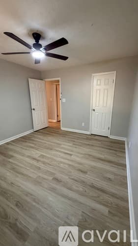 Tyrone House: 180 Ridge Rd