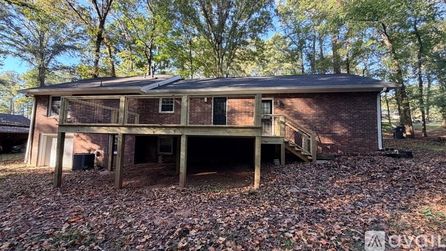 Tyrone House: 180 Ridge Rd
