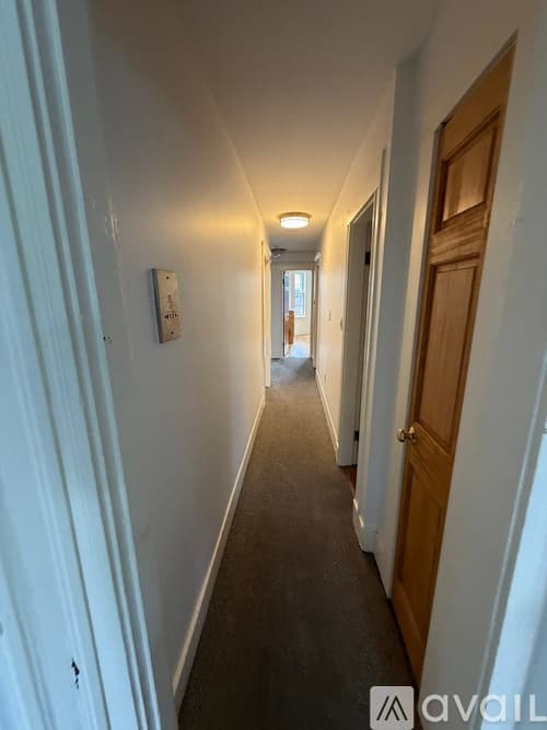Revere Apartment: 12 Dolphin Avenue