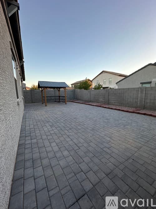 Peoria House: 9185 North 98th Avenue
