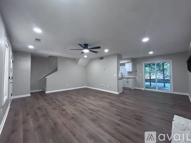 Smyrna Townhome: 4519 Coopers Creek Pl SE