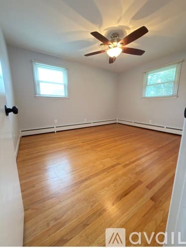 Cherry Hill Township House: 822 Murray Avenue