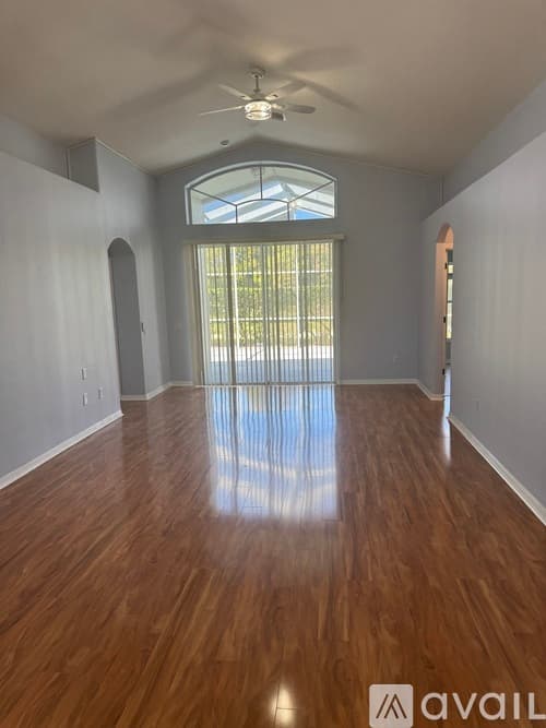 Lutz House: 19308 Sandy Springs Cir