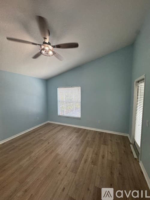 Lutz House: 19308 Sandy Springs Cir