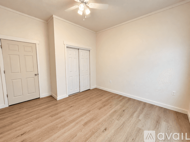 Marion Apartment: 404 East Jackson Street