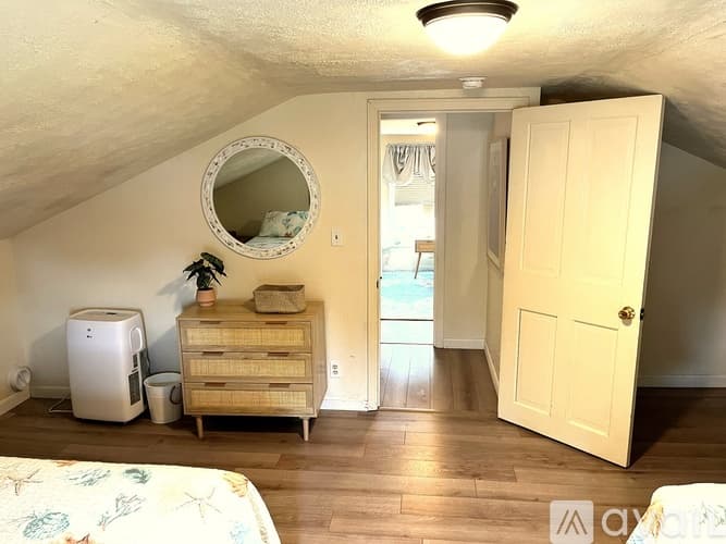 Old Orchard Beach House: 7 Carll Avenue