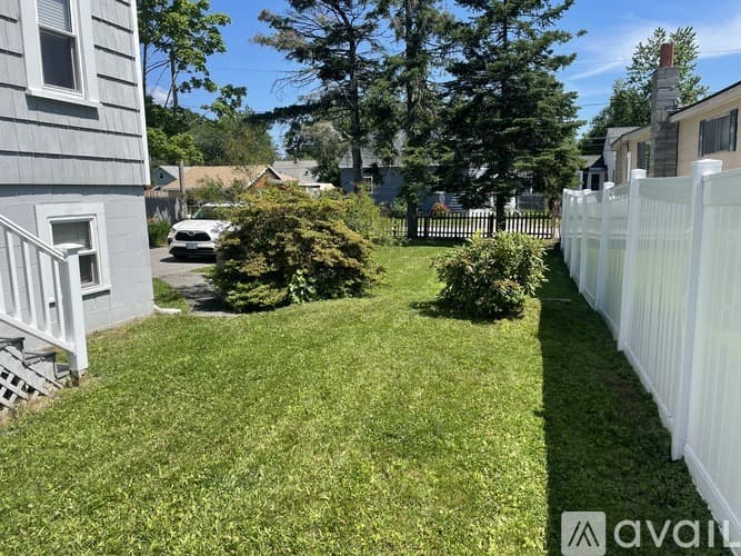 Old Orchard Beach House: 7 Carll Avenue