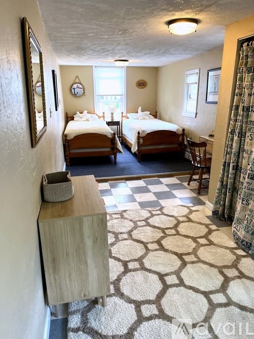 Old Orchard Beach House: 7 Carll Avenue