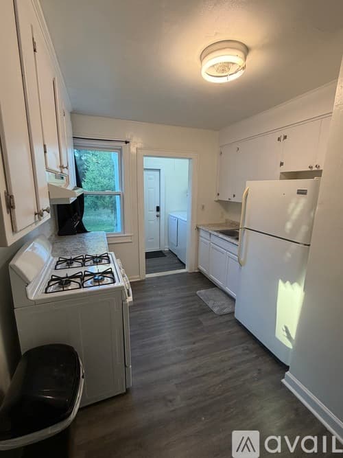 Anderson House: 202 Mayfield Drive