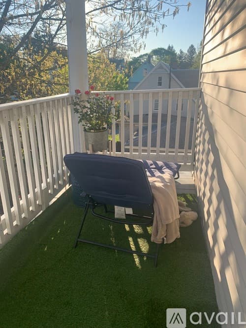 Fitchburg Apartment: 370 Rollstone Street