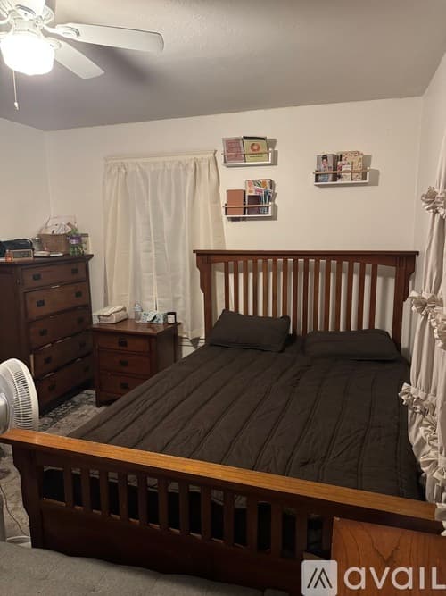 Fitchburg Apartment: 370 Rollstone Street