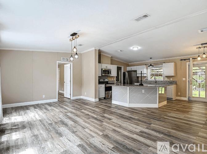Wesley Chapel House: 7515 Rooks Drive