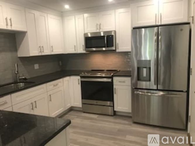 Newton Condo: 1077 Chestnut St