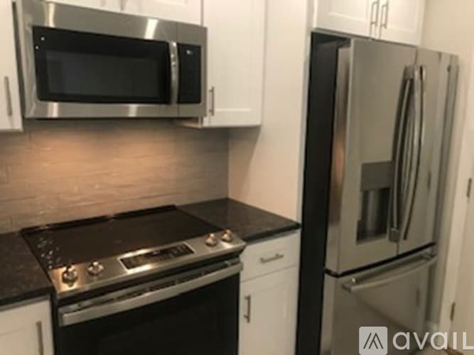 Newton Condo: 1077 Chestnut St