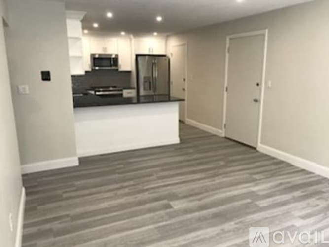 Newton Condo: 1077 Chestnut St
