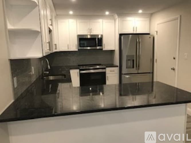 Newton Condo: 1077 Chestnut St