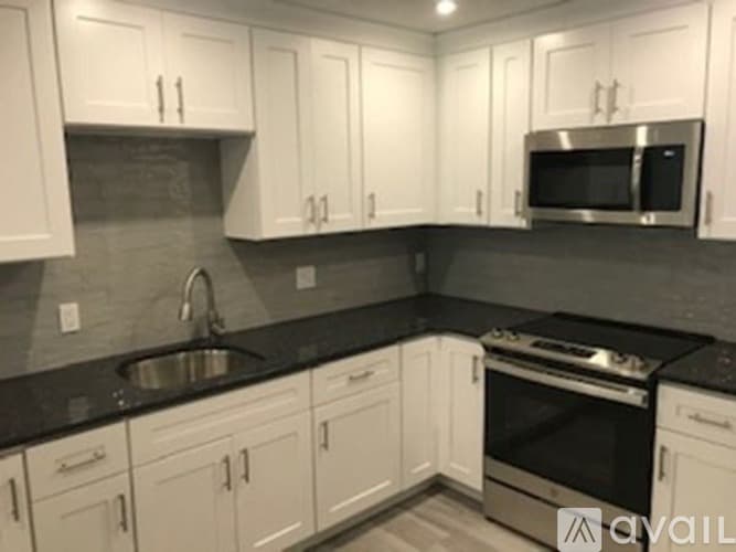 Newton Condo: 1077 Chestnut St