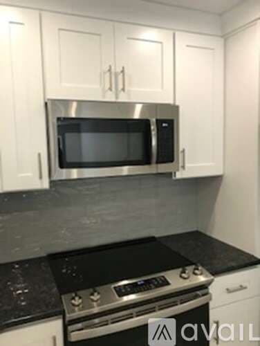 Newton Condo: 1077 Chestnut St