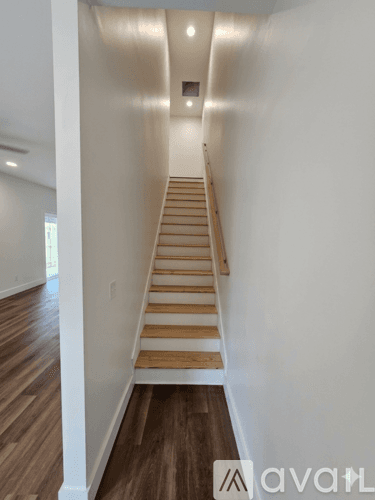 Columbia House: 2375 Washington St