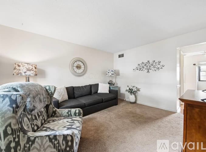 Columbus Condo: 626 Alta View Ct
