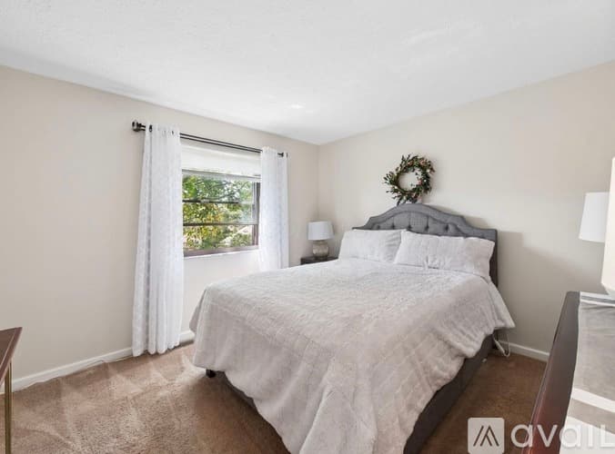 Columbus Condo: 626 Alta View Ct