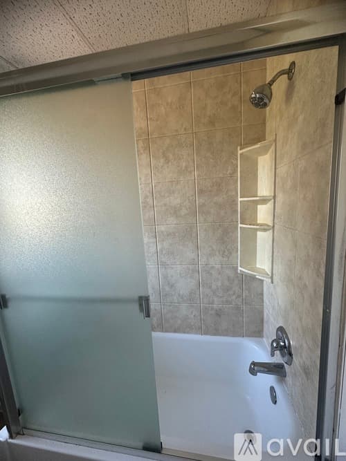 Fountain Hill Apartment: 1120 Russell Ave