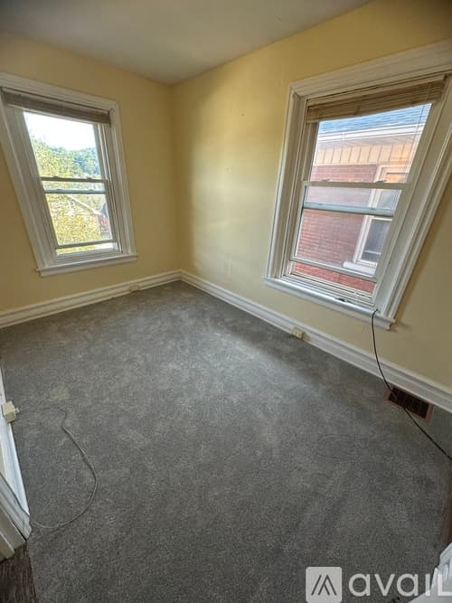 Fountain Hill Apartment: 1120 Russell Ave