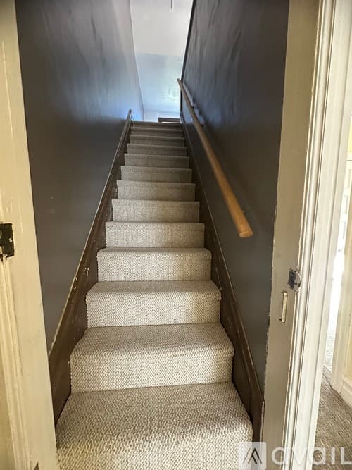 Fountain Hill Apartment: 1120 Russell Ave