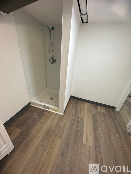 Fountain Hill Apartment: 1120 Russell Ave