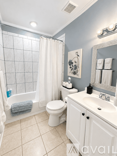 Aiken House: 736 Maple Dr
