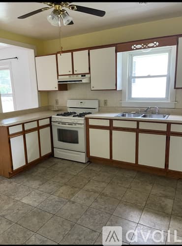 Binghamton Apartment: 64 Fairview Avenue