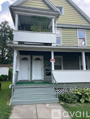 Binghamton Apartment: 64 Fairview Avenue