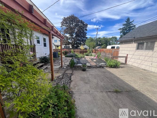 Vancouver House: 3615 H St
