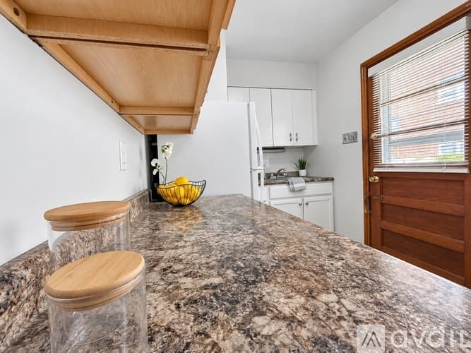 St. Louis Apartment: 7022 Jamieson Ave