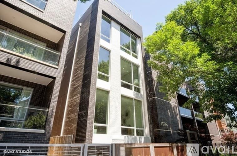 Chicago Condo: 1512 West Huron Street
