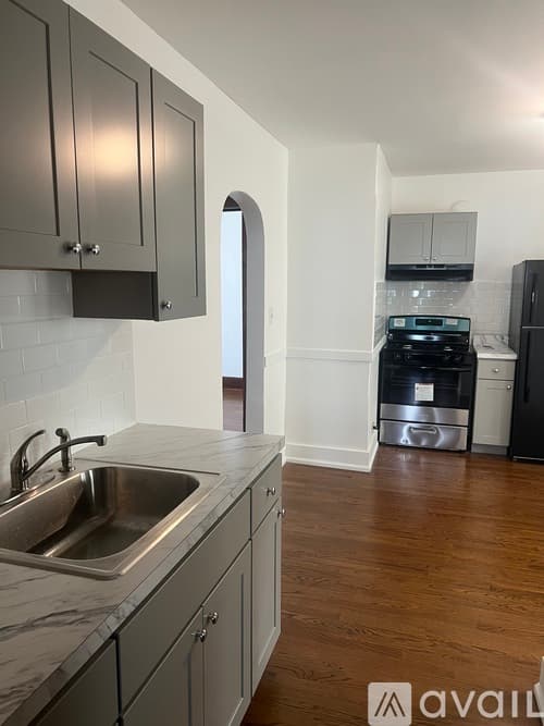 Hartford Apartment: 50 Stonington Street