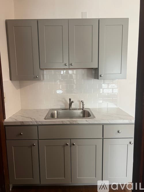 Hartford Apartment: 50 Stonington Street