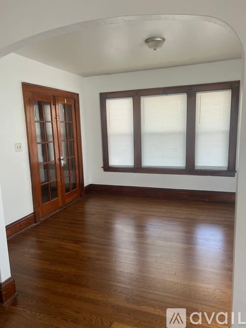 Hartford Apartment: 50 Stonington Street