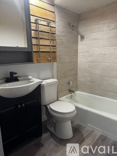 Alsip Apartment: 3754 W 120th St