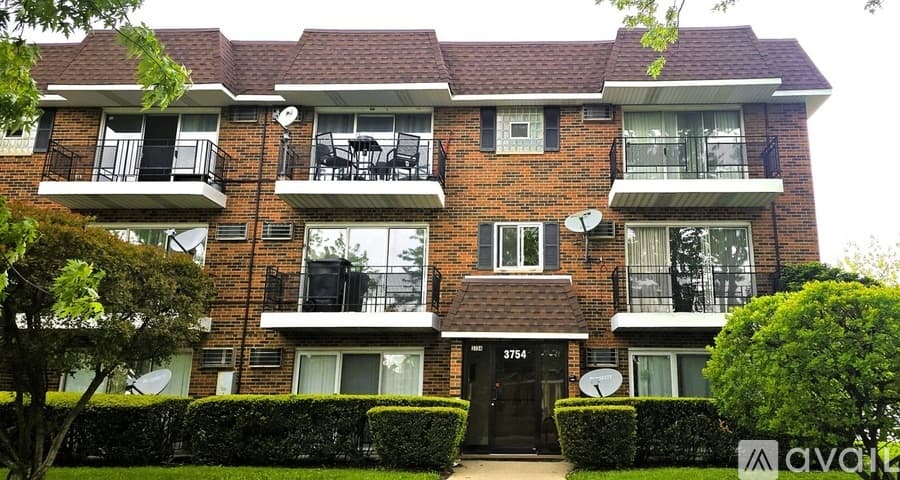 Alsip Apartment: 3754 W 120th St
