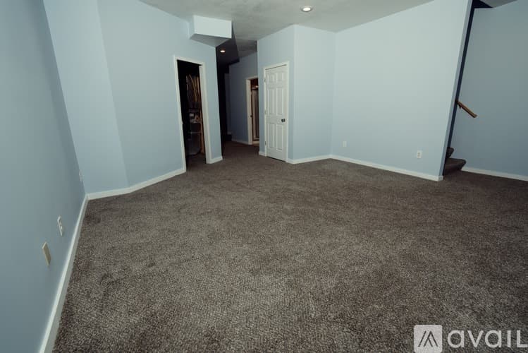 Minneapolis Apartment: 3906 Reservoir Boulevard