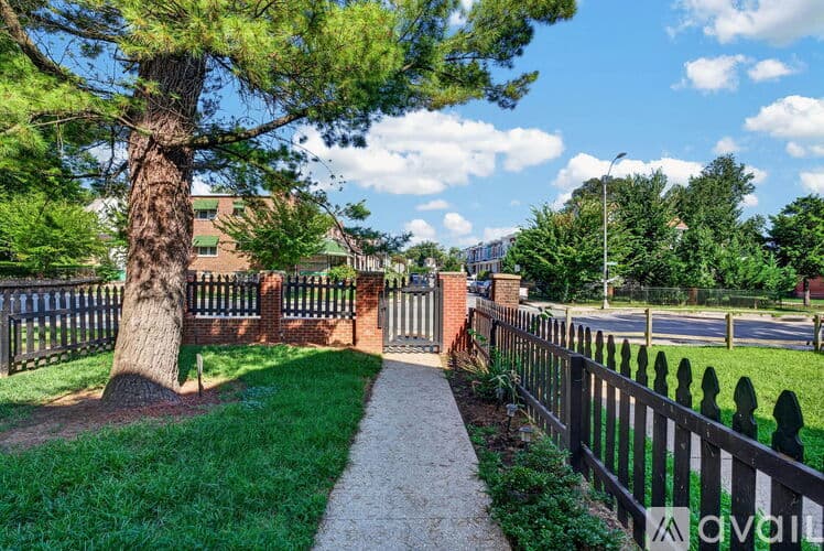 Baltimore House: 3802 Greenmount Avenue