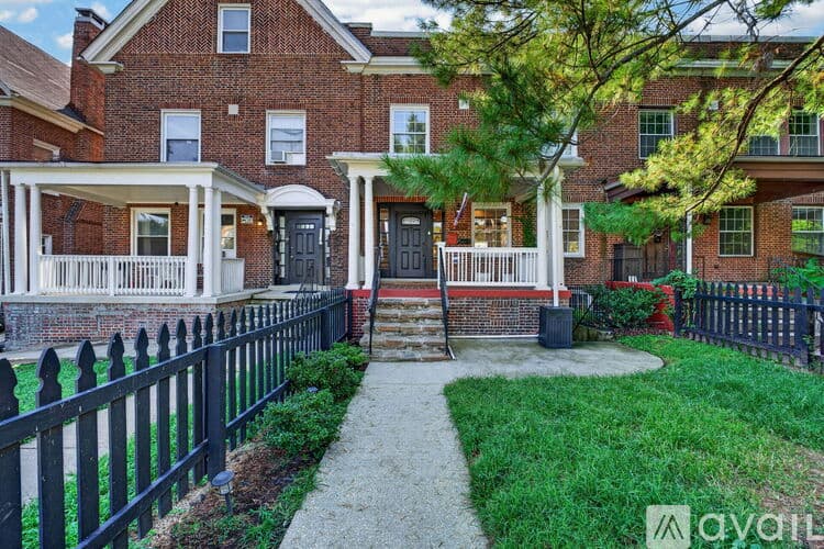 Baltimore House: 3802 Greenmount Avenue