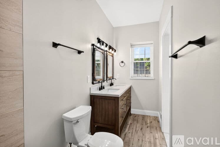 Baltimore House: 3802 Greenmount Avenue