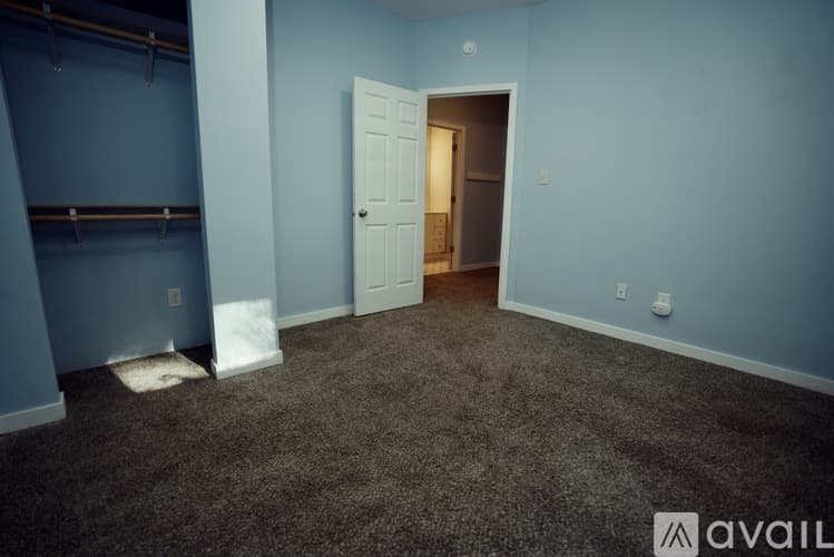 Minneapolis Apartment: 3906 Reservoir Boulevard