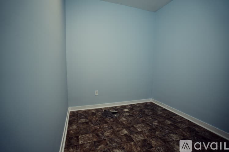 Minneapolis Apartment: 3906 Reservoir Boulevard