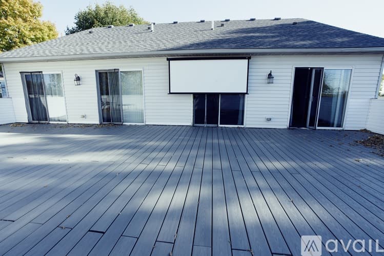 Minneapolis Apartment: 3906 Reservoir Boulevard